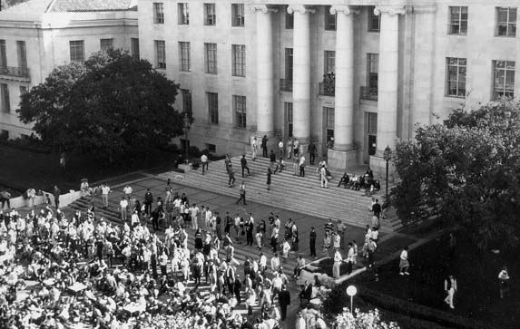 Sproul hall: lieu de rassemblement des manifestations