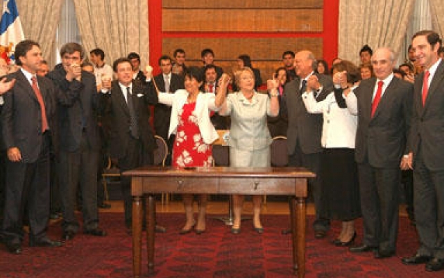 «L'accord des mains levées» de 2007