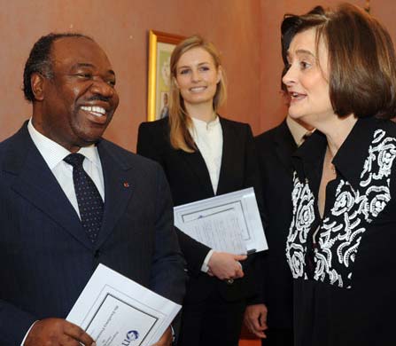 Cherie Blair en compagnie du président Ali Bongo Odimba, à Libreville