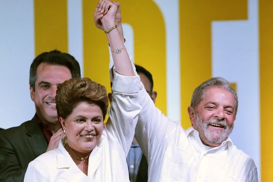 Dilma Rousseff, et Lula fêtent la réélection de Mme Rousseff, à Brasilia, en octobre 2014