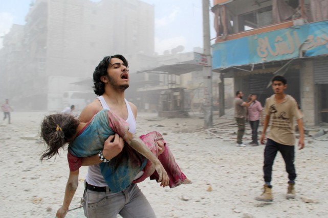 Les barils de la mort pleuvent, à Deraa, Alep, Raqqa...