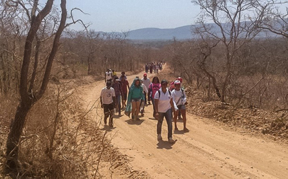 Petits paysans du Minais Gerais se rendant à une manifestation contre un barrage