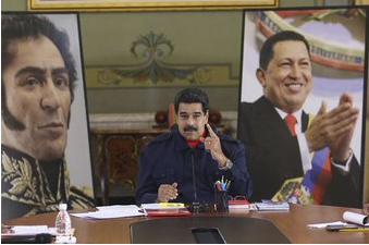 Survillé par Bolivar et applaudi par Chavez, Maduro déclare: «Le Venezuela doit entrer dans une phase de construction d'une nation puissante dans la production» (janvier 2016). De quoi?