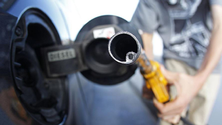 La hausse des taxes sur l'essence et le diesel