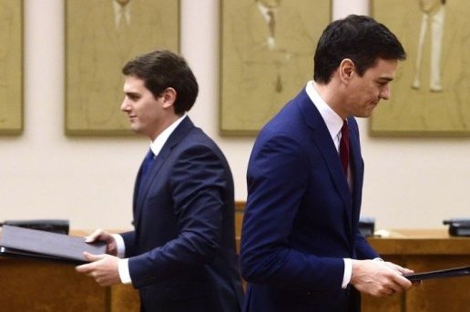 Pedro Sanchez (à droite, PSOE) et Albert Rivera (Ciudadanos, à gauche): des négociations sans résultats...